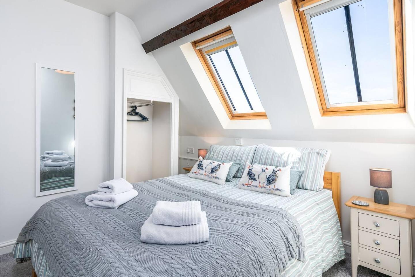 The Look Out Characterful Apartment วิทบี ภายนอก รูปภาพ