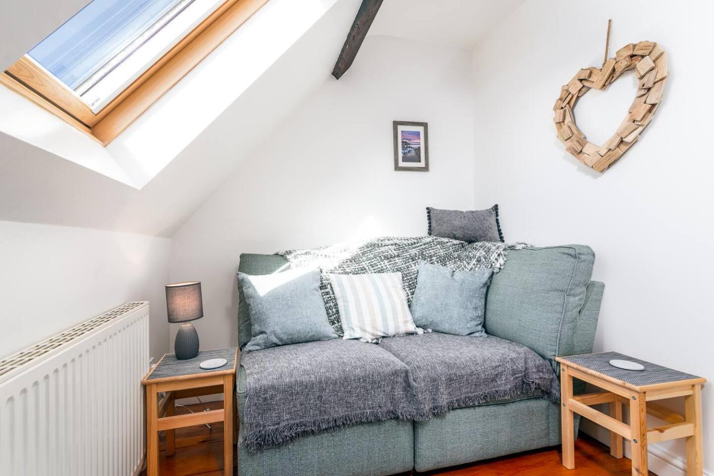 The Look Out Characterful Apartment วิทบี ภายนอก รูปภาพ